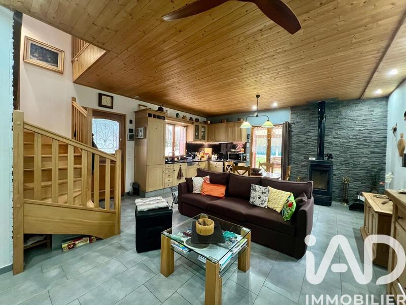 Maison - 177 m² - 6 pièces