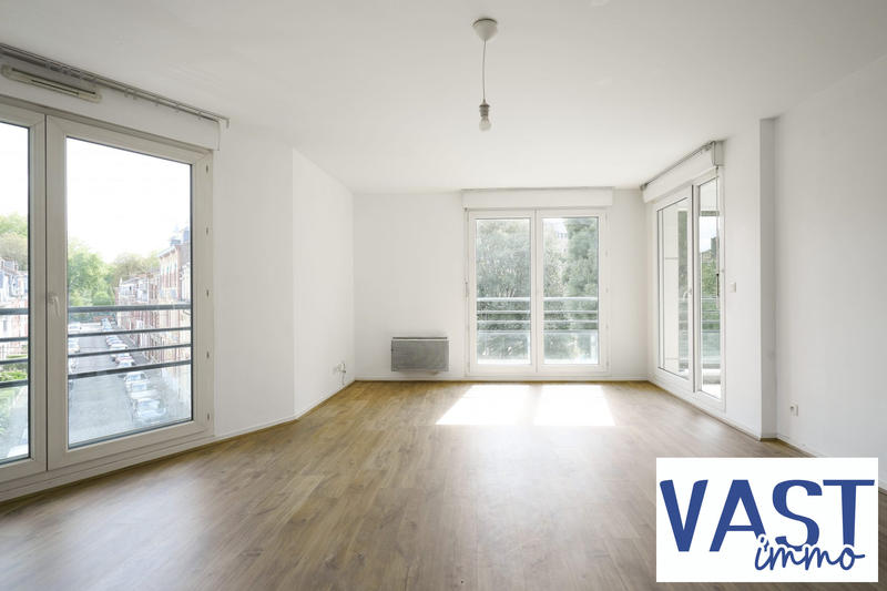 Appartement - 102 m² - 4 pièces