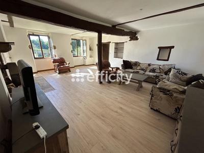 Maison - 150 m² - 5 pièces