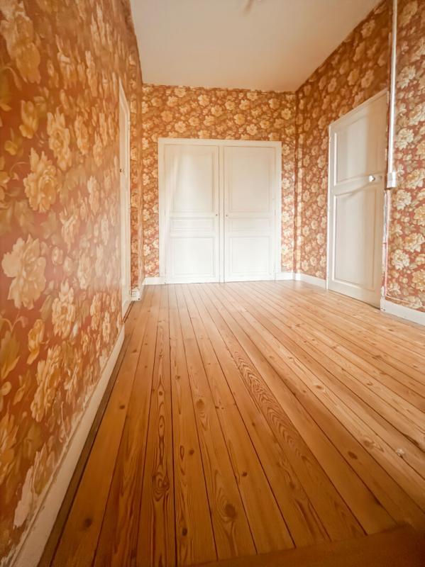 Maison - 301 m² - 10 pièces