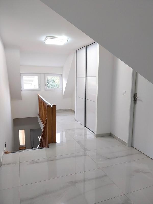 Maison - 220 m² - 10 pièces