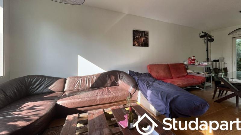 Chambre - 114 m² - 1 pièce