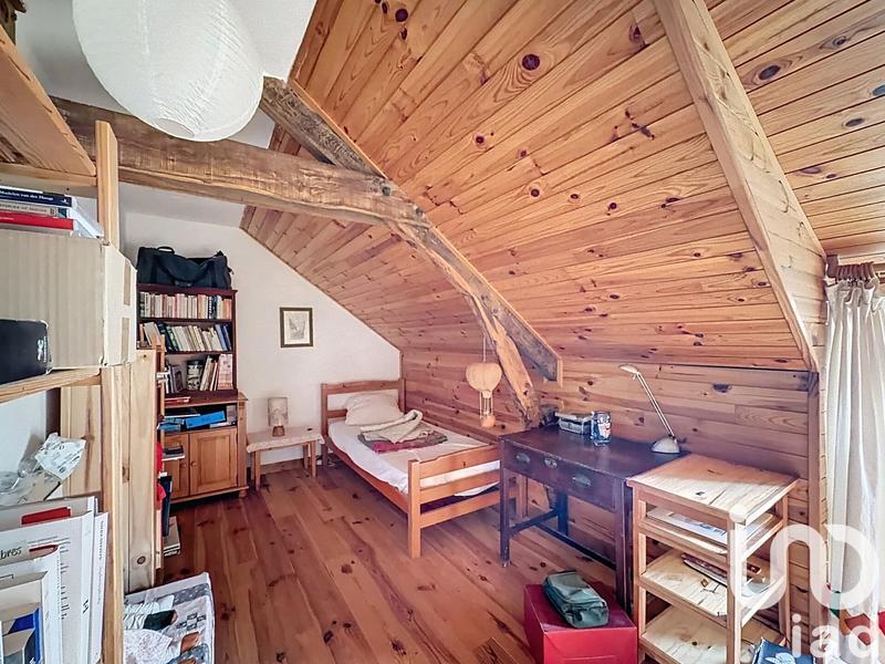 Maison - 205 m² - 7 pièces
