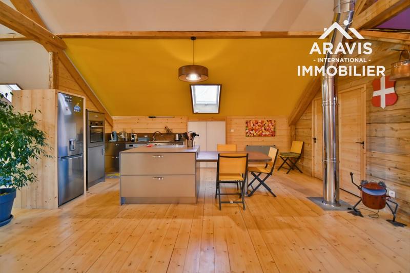 Maison - 393 m² - 11 pièces