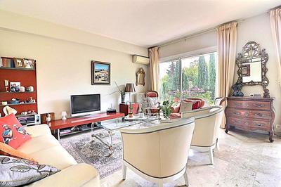 Appartement - 112 m² - 5 pièces