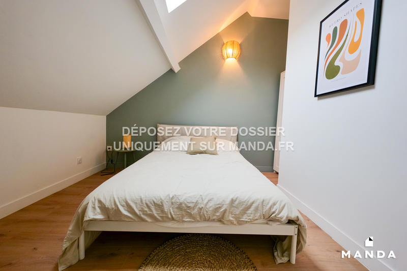 Chambre - 11 m² - 5 pièces