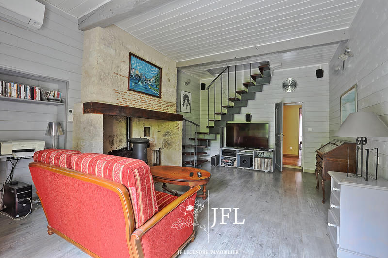 Maison ancienne - 203 m² - 7 pièces