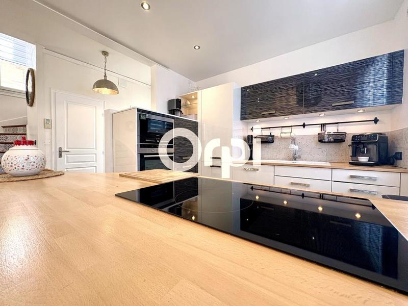 Maison en pierre - 101 m² - 6 pièces