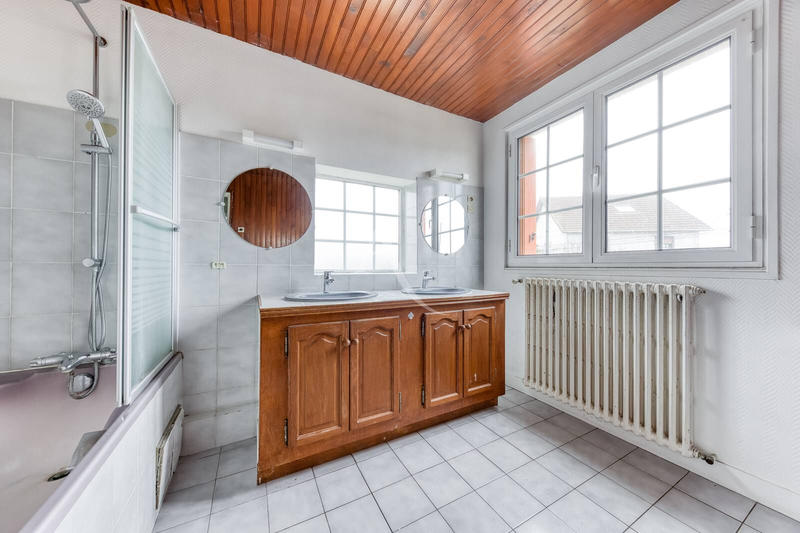 Maison - 106 m² - 5 pièces
