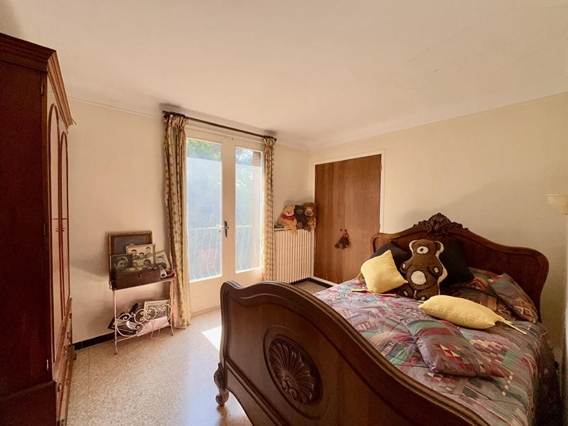 Maison - 220 m² - 6 pièces