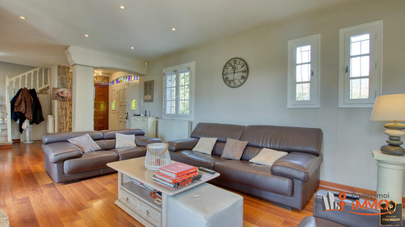 Maison - 185 m² - 7 pièces