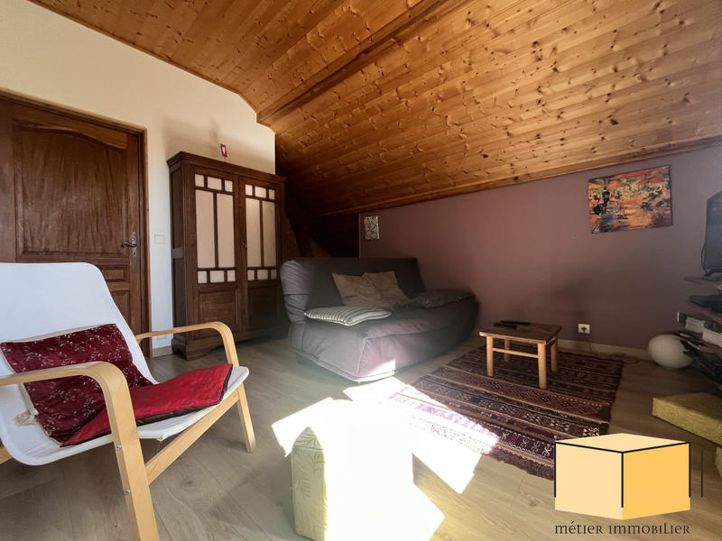 Villa - 215 m² - 8 pièces