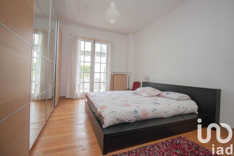 Maison - 270 m² - 8 pièces