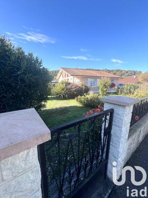 Maison - 98 m² - 4 pièces