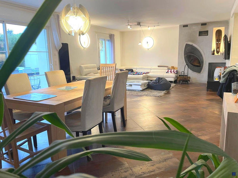 Maison - 170 m² - 7 pièces