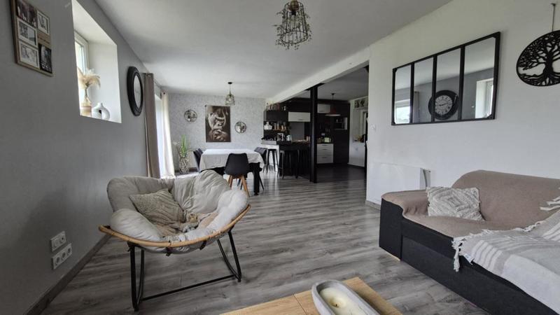 Maison - 107 m² - 5 pièces