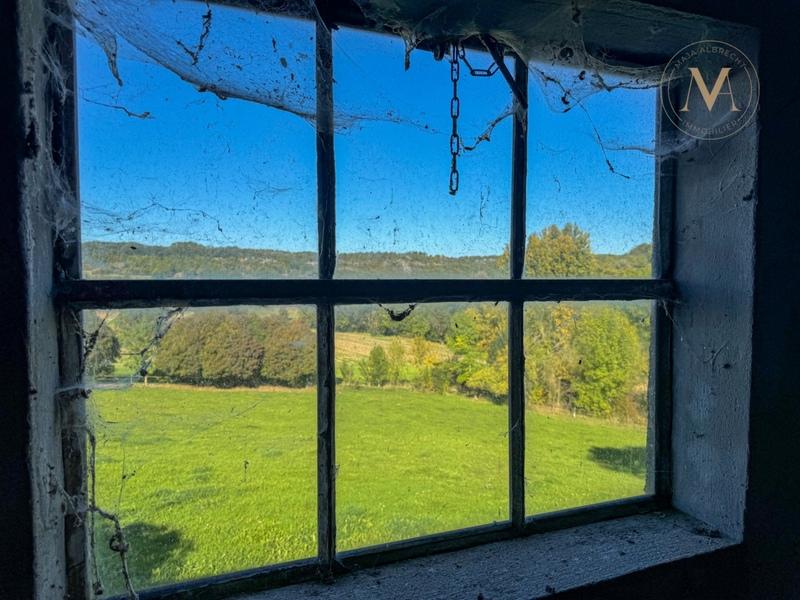 Corps de ferme - 230 m² - 9 pièces