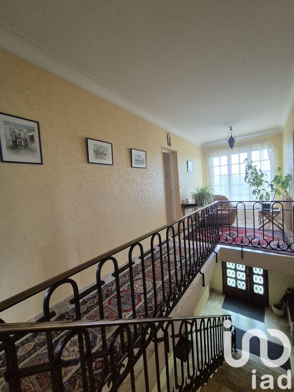 Maison - 422 m² - 11 pièces