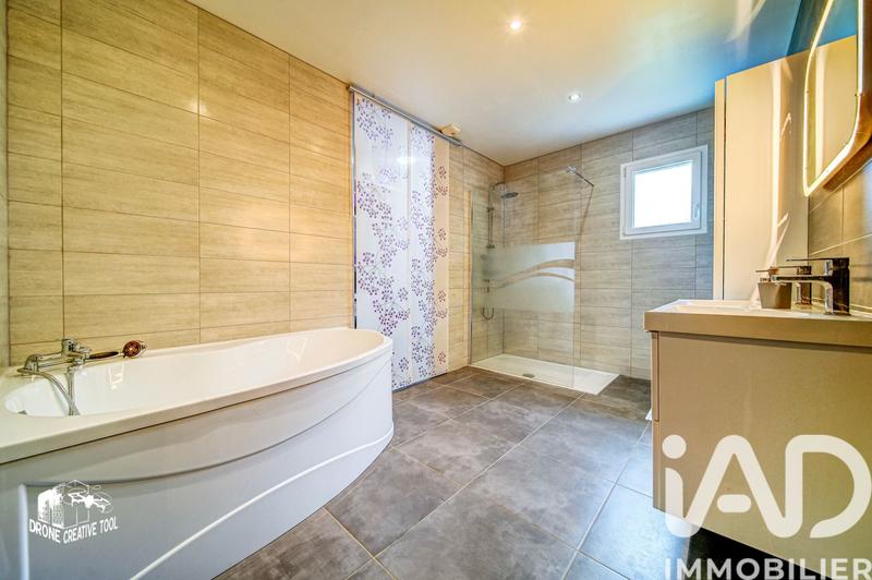 Maison de village - 128 m² - 5 pièces