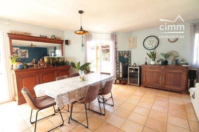 Villa - 100 m² - 5 pièces