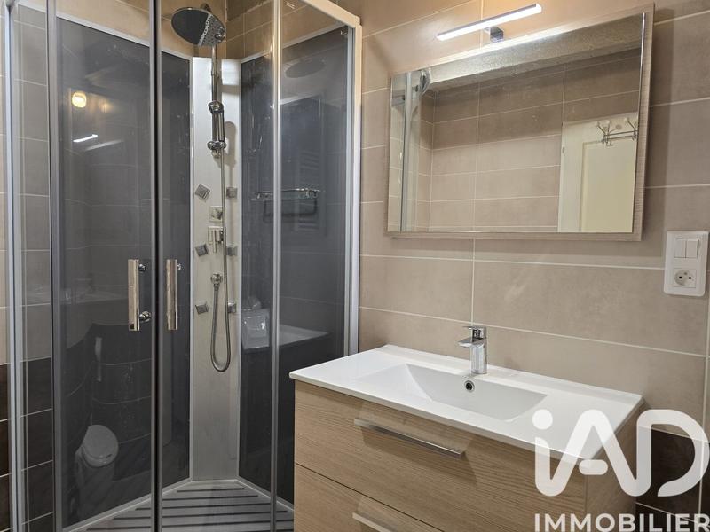 Maison - 327 m² - 10 pièces