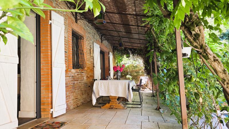 Maison - 315 m² - 10 pièces