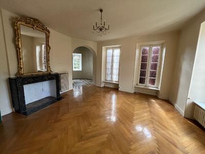 Appartement - 150 m² - 4 pièces