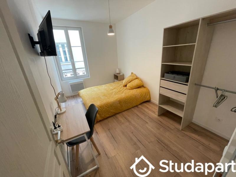 Chambre - 9 m² - 1 pièce