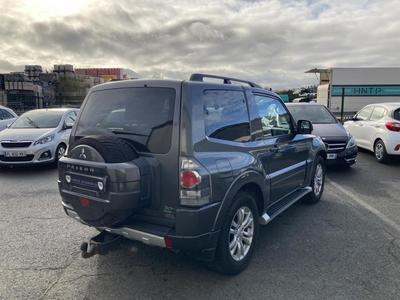 Mitsubishi Pajero 30th Anniversary 3.2 Di 200 Ch - Short Wagon Bva 1ere Main