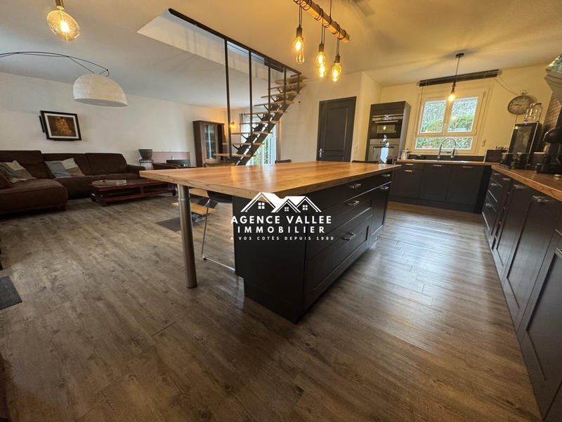 Maison - 110 m² - 5 pièces