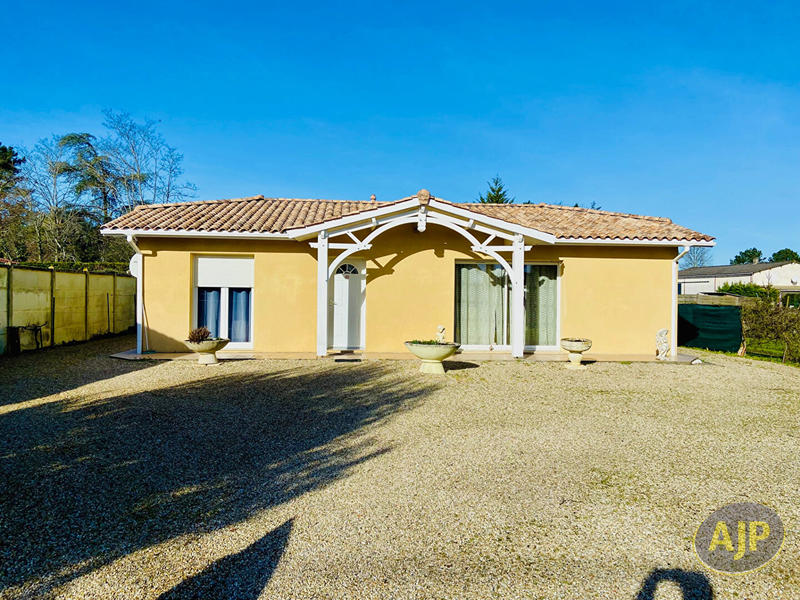 Maison - 85 m² - 3 pièces