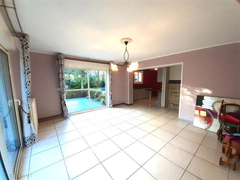 Maison - 200 m² - 7 pièces