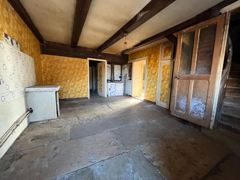 Maison - 215 m² - 8 pièces