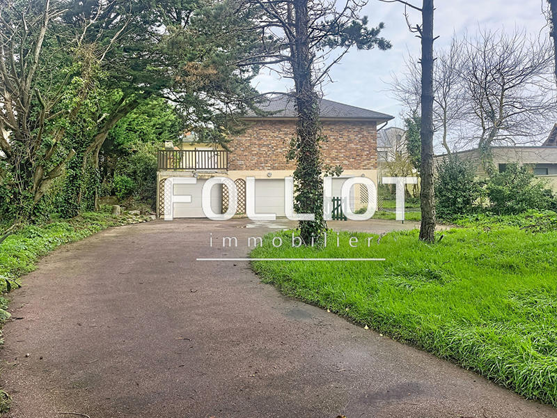 Maison - 205 m² - 10 pièces