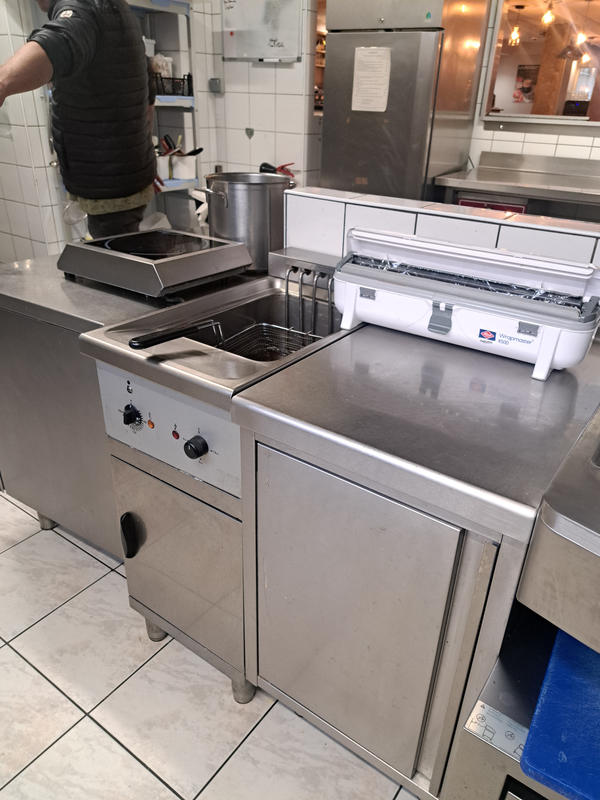 Fonds de commerce - Magasins - 185 m²