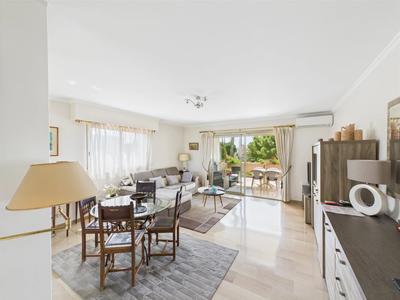 Appartement - 76 m² - 4 pièces