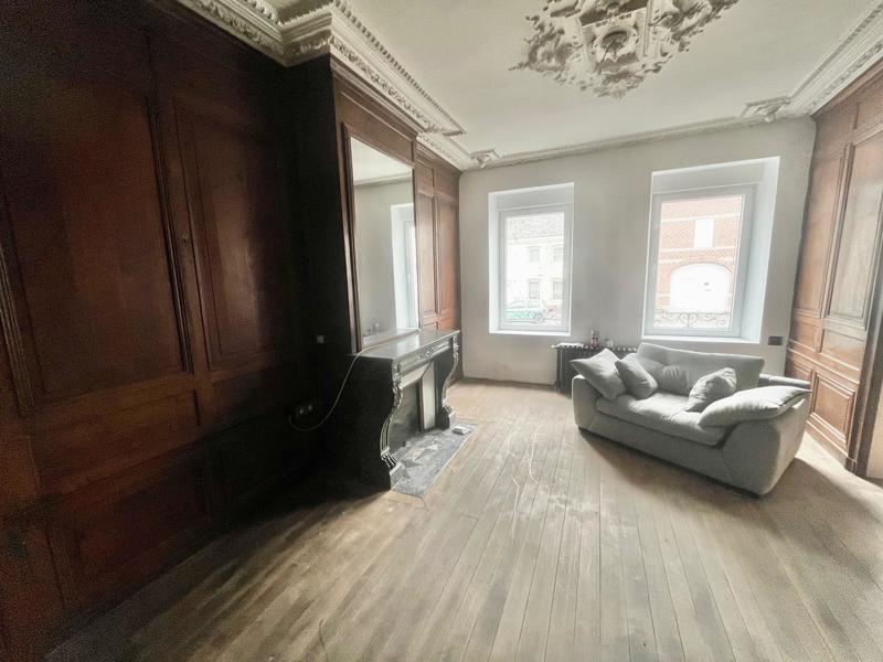 Immeuble - 170 m² - 10 pièces