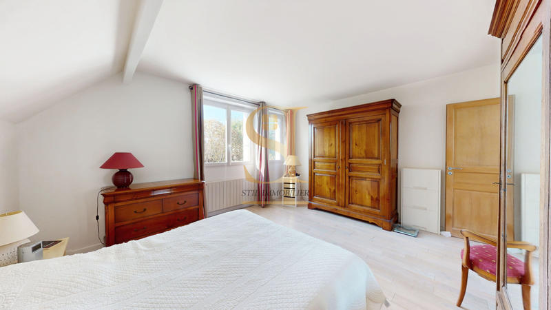 Maison - 168 m² - 7 pièces