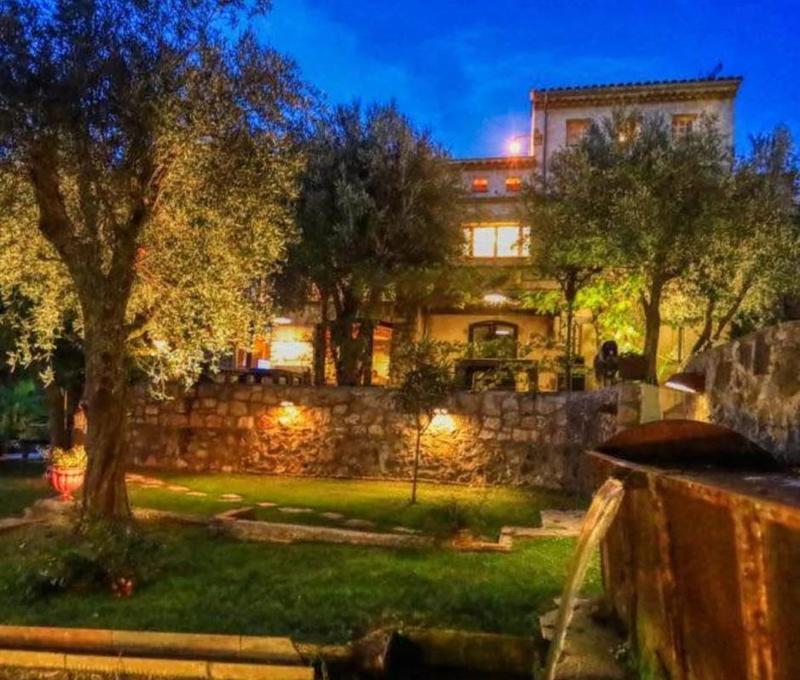 Villa - 230 m² - 10 pièces