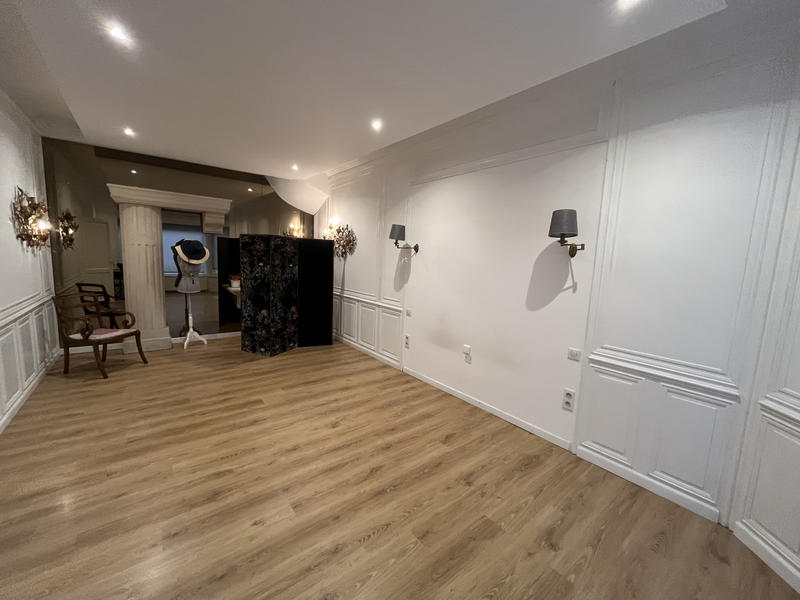 Local commercial - 429 m²