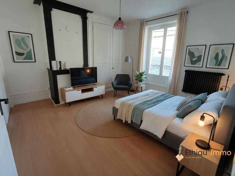 Maison - 278 m² - 8 pièces