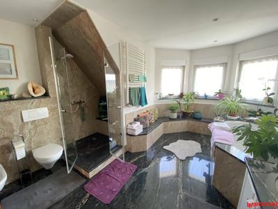 Maison - 184 m² - 6 pièces