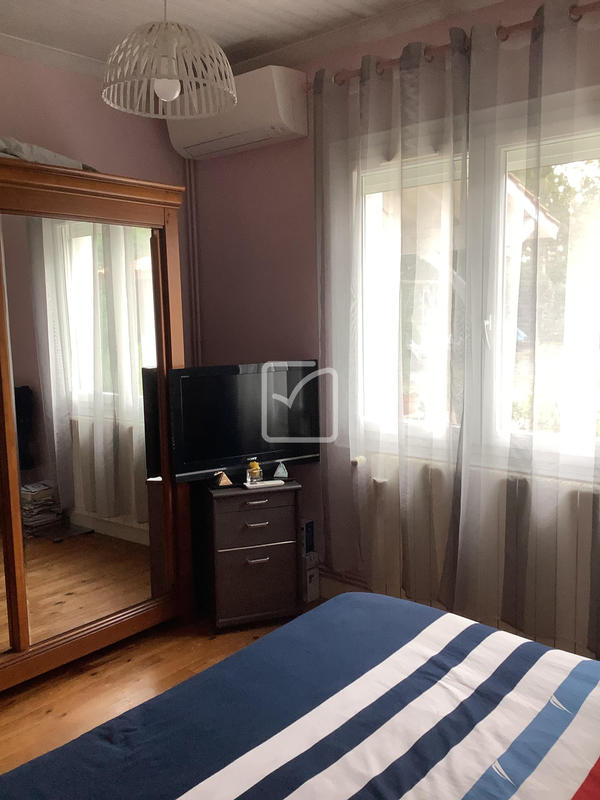 Villa - 100 m² - 5 pièces