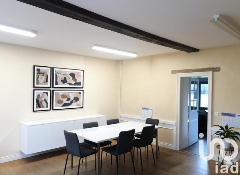 Maison - 330 m² - 5 pièces