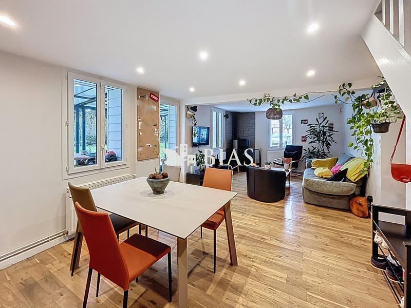 Maison - 126 m² - 7 pièces