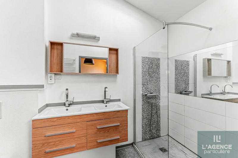 Maison - 166 m² - 6 pièces