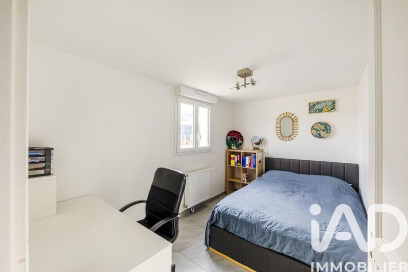 Maison - 90 m² - 6 pièces