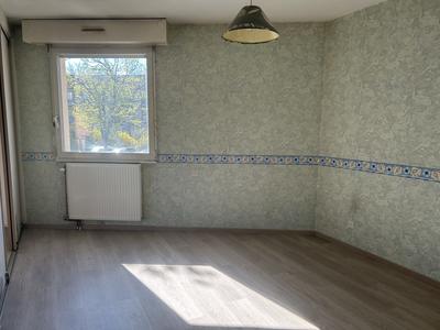 Appartement - 85 m² - 3 pièces