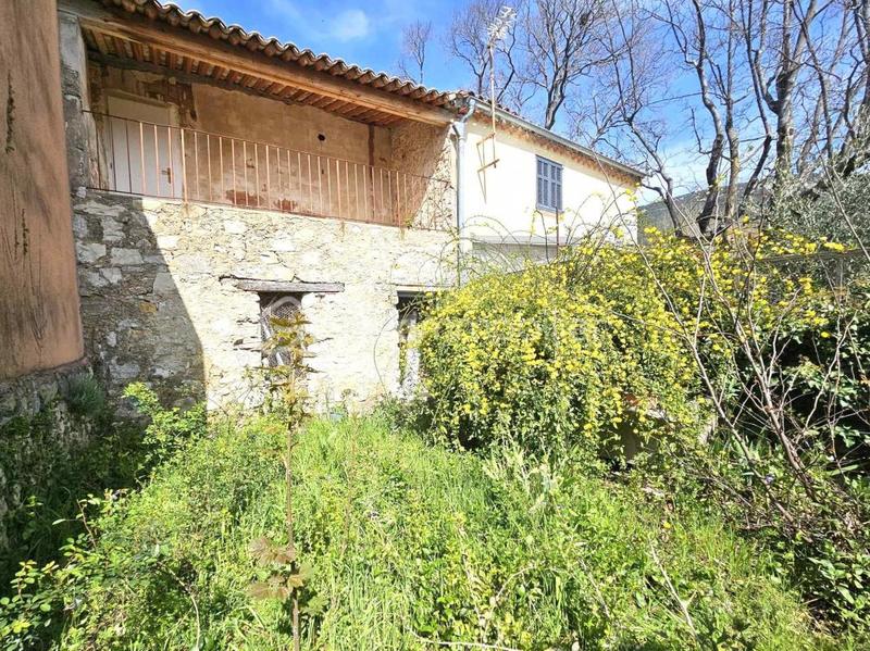 Maison de village - 84 m² - 3 pièces