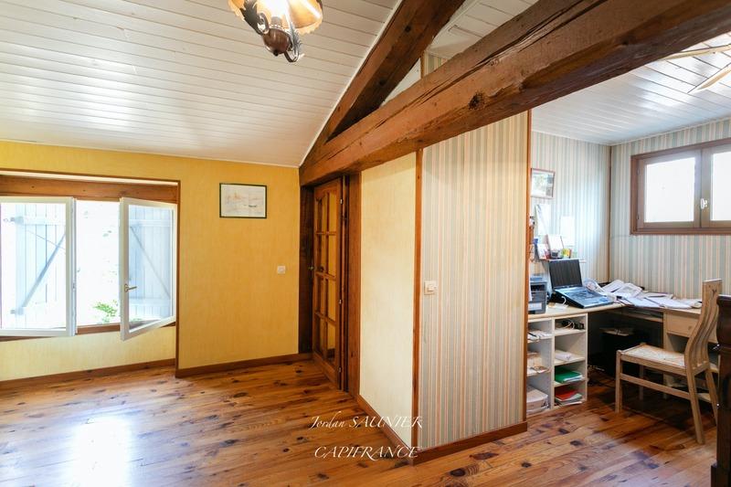 Propriété - 180 m² - 6 pièces